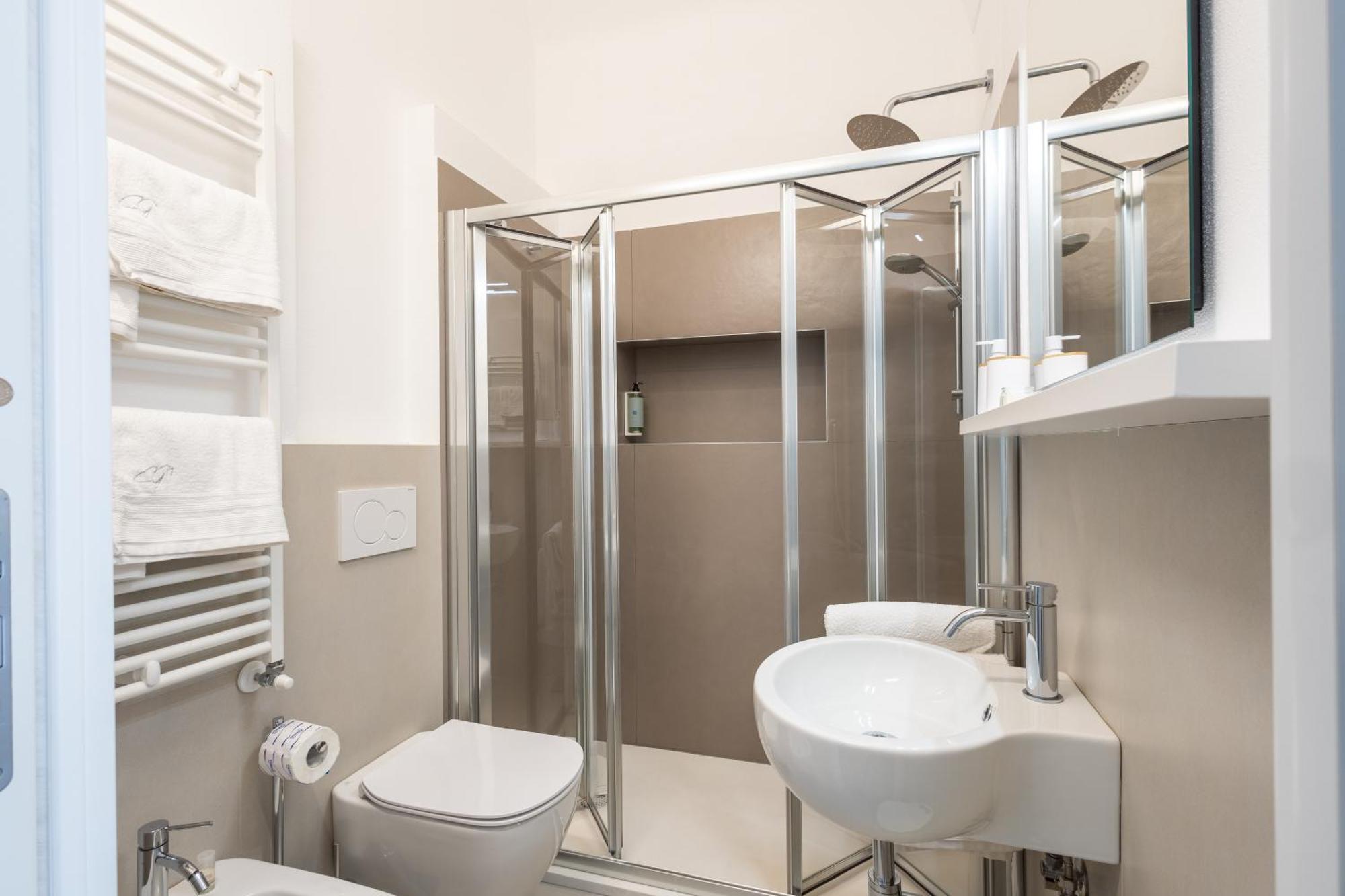 Corso Garibaldi 21 Apartment & Rooms Vasto Buitenkant foto