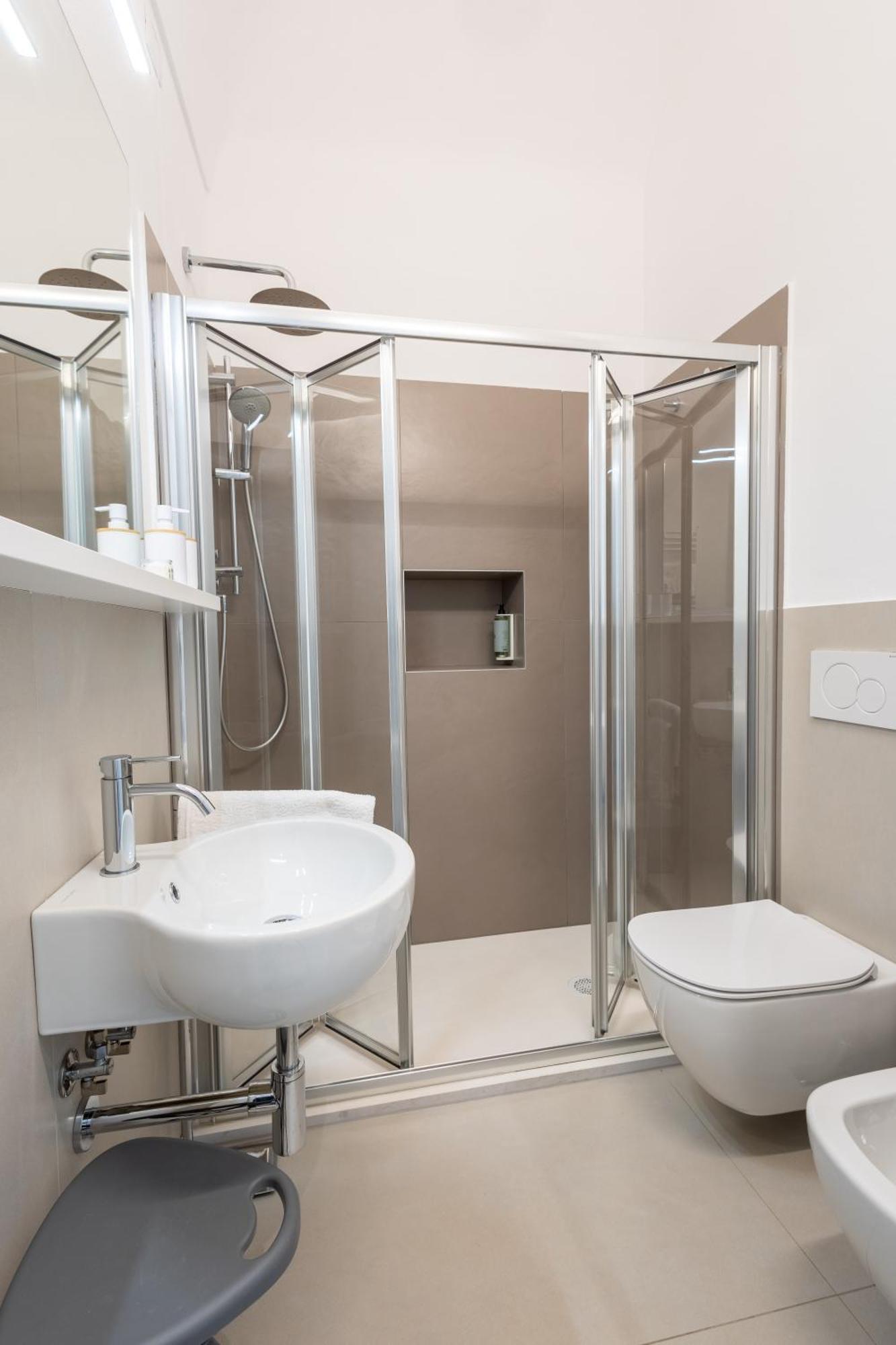 Corso Garibaldi 21 Apartment & Rooms Vasto Buitenkant foto