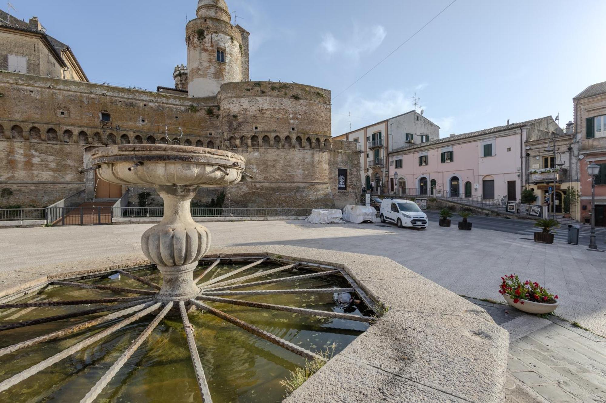 Corso Garibaldi 21 Apartment & Rooms Vasto Buitenkant foto