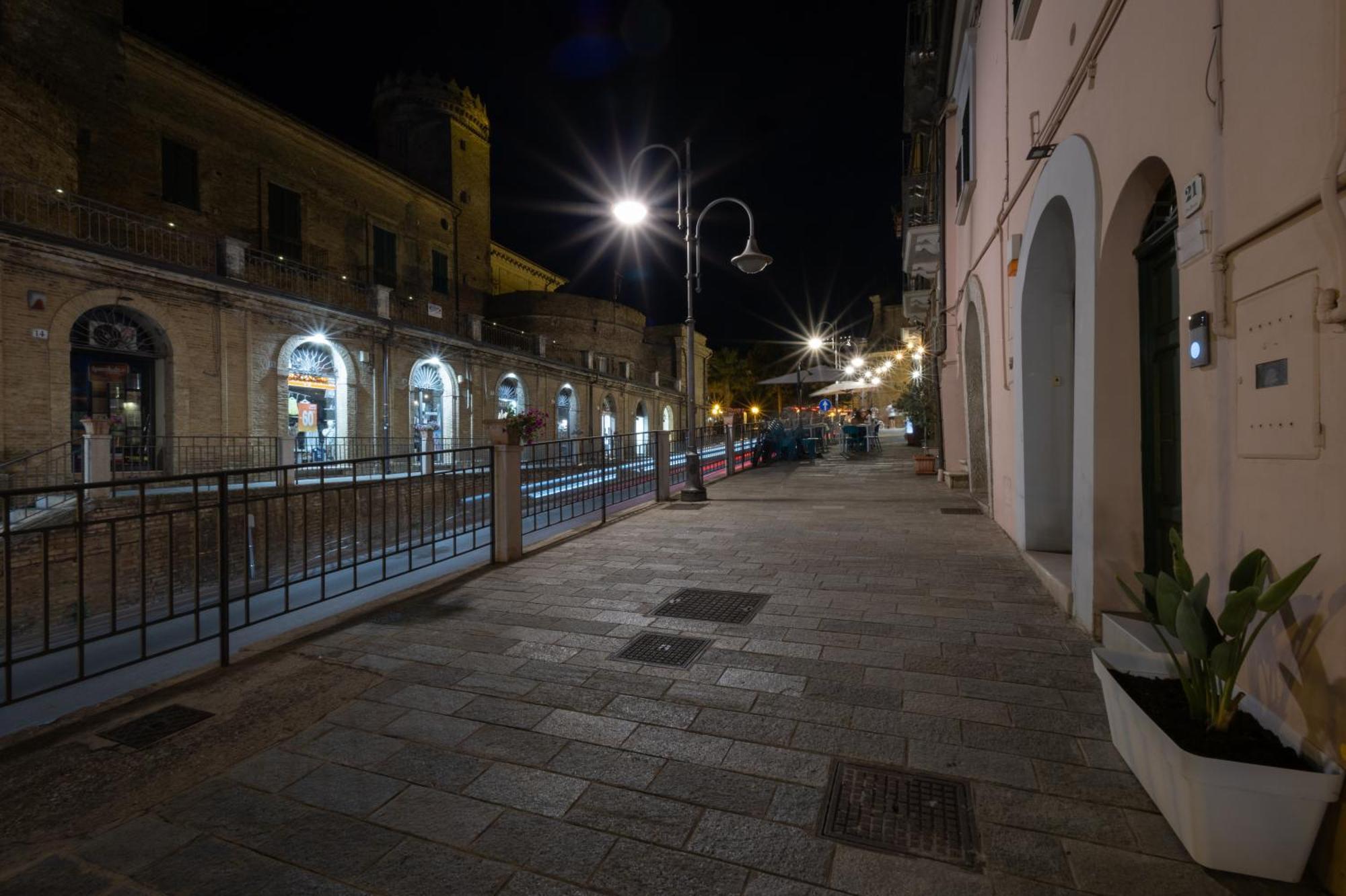 Corso Garibaldi 21 Apartment & Rooms Vasto Buitenkant foto